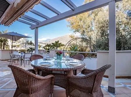شقة By Puerto Banus - With Parking *