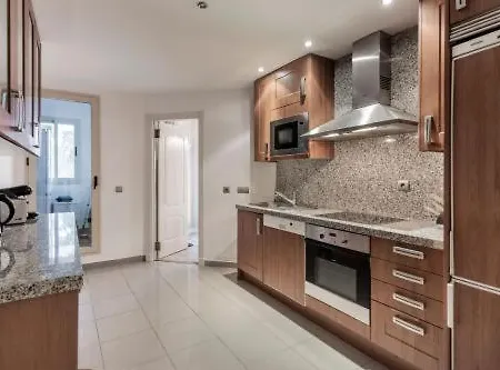 By Puerto Banus - With Parking * ماربيا
