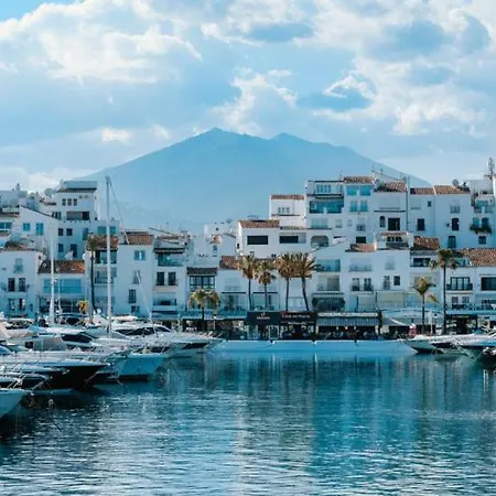 By Puerto Banus - With Parking ماربيا