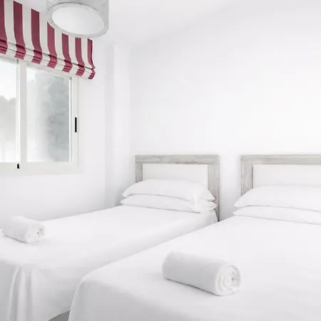 By Puerto Banus - With Parking ماربيا